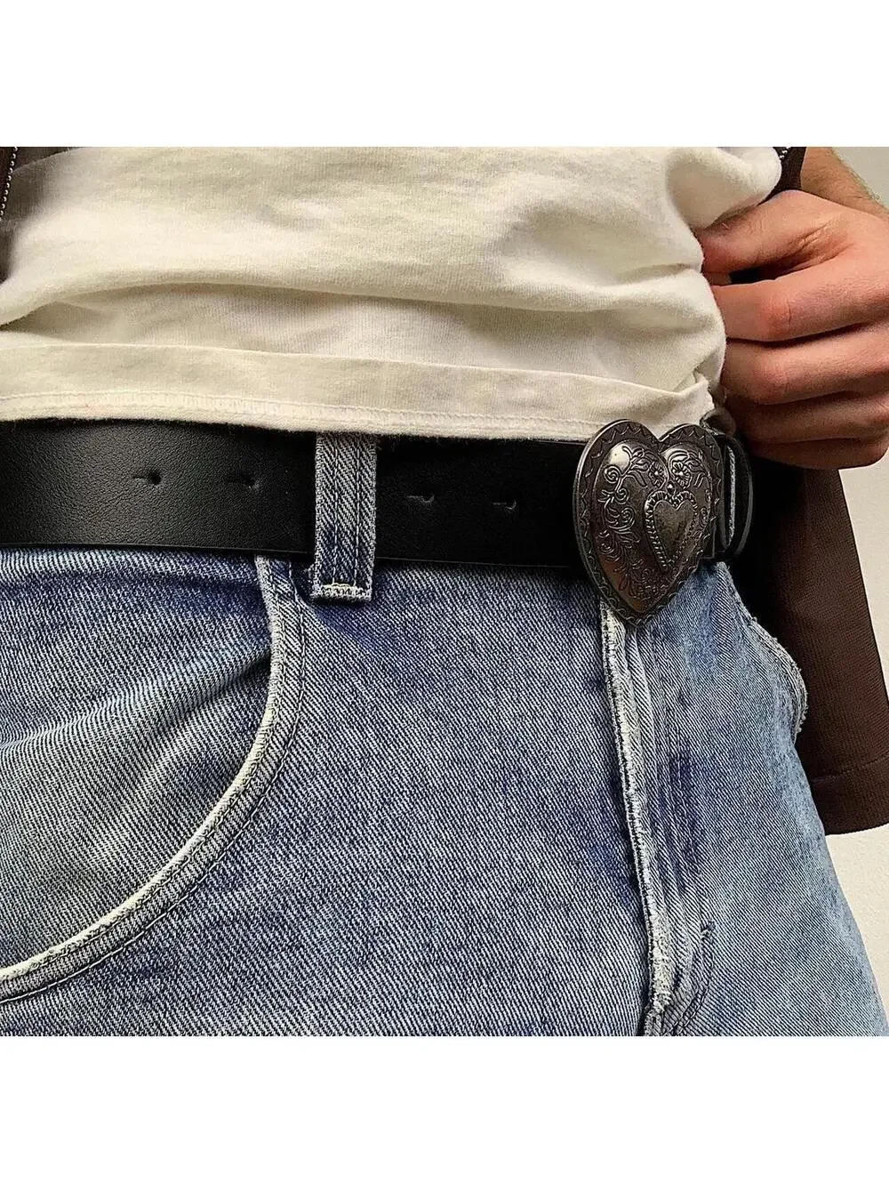 American Western vintage style Heart Belt Buckle black belt. 38.5 inches